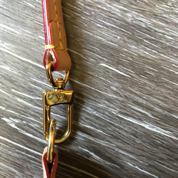 Louis Vuitton Pouchette - Picture 4 of 5